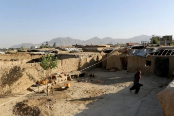 Attachment 5 D 527 C 0 C 77 Ab 8300016 Caf 4 B